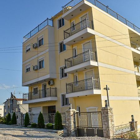 Paradise Apartment Sarande Bagian luar foto